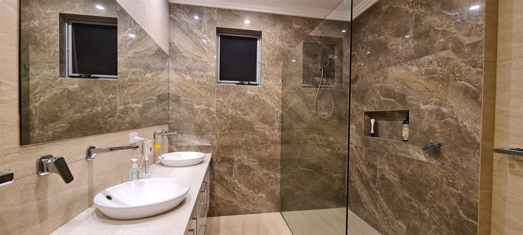 Spacious 5-Bedroom Townhouse in Yokine 25