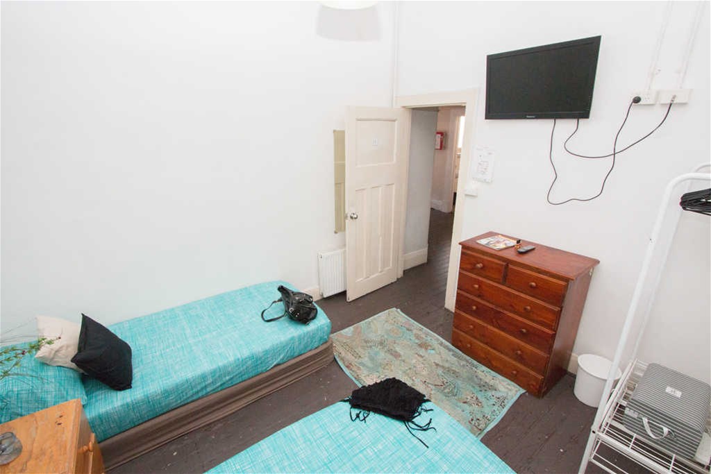 SEVEN BEDROOM UNIT FOR 7-10 7