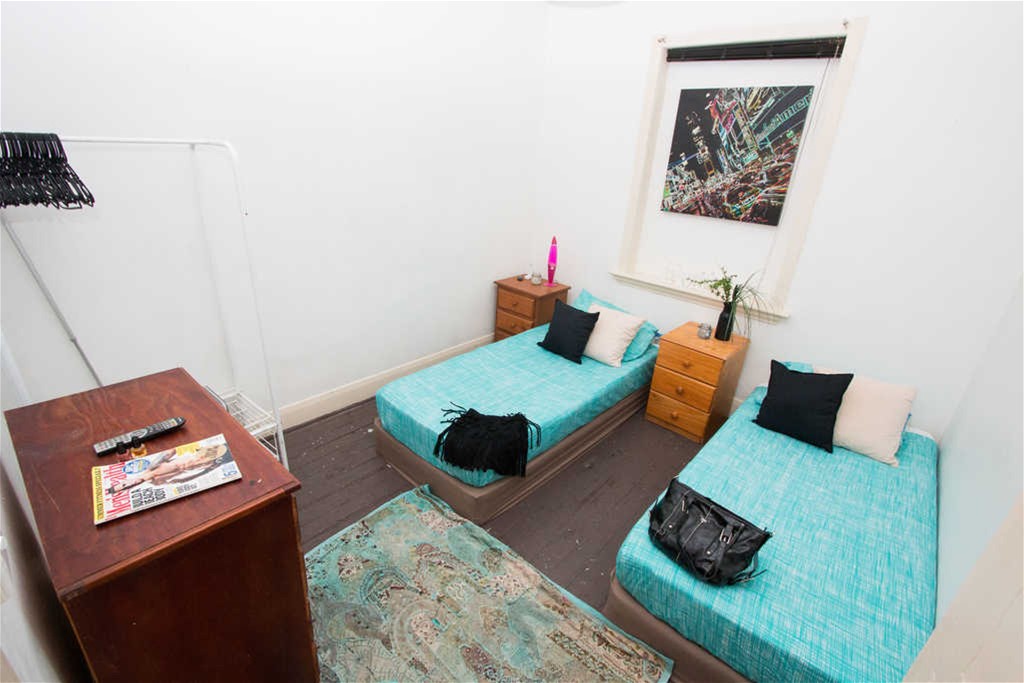 SEVEN BEDROOM UNIT FOR 7-10 11