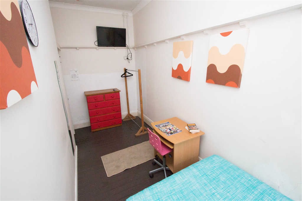 SEVEN BEDROOM UNIT FOR 7-10 13