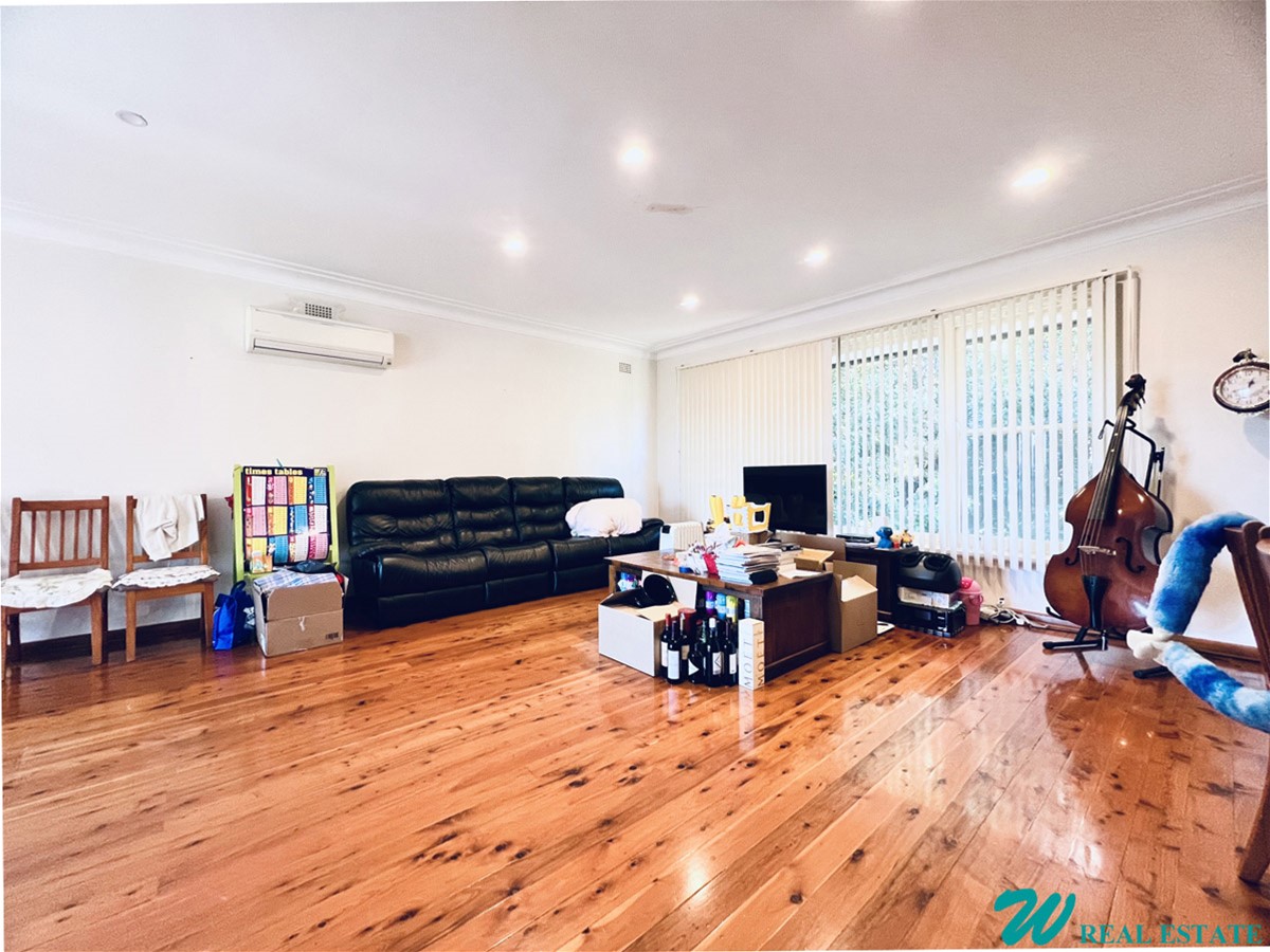 Bright Full brick 4 bedroom home with waterviews!
