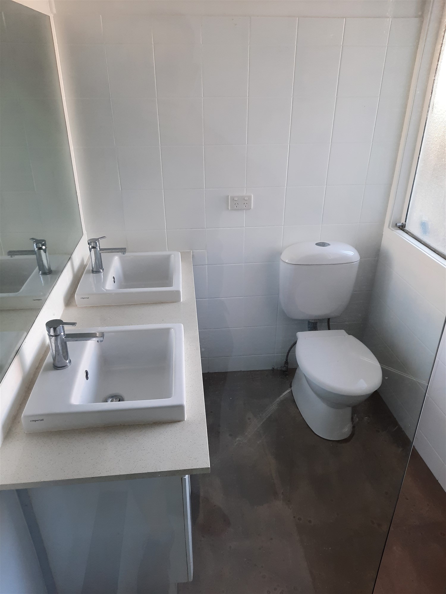 4 bedroom town house 15mins 5
