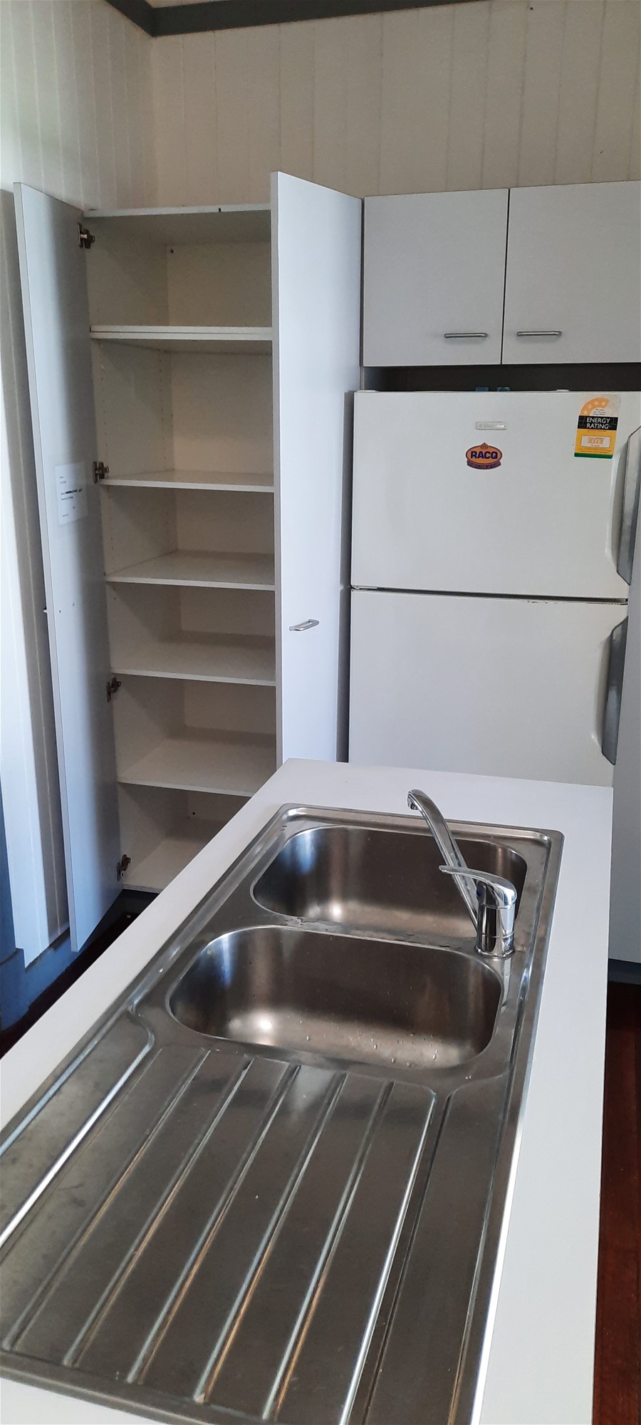 4 bedroom town house 15mins 12