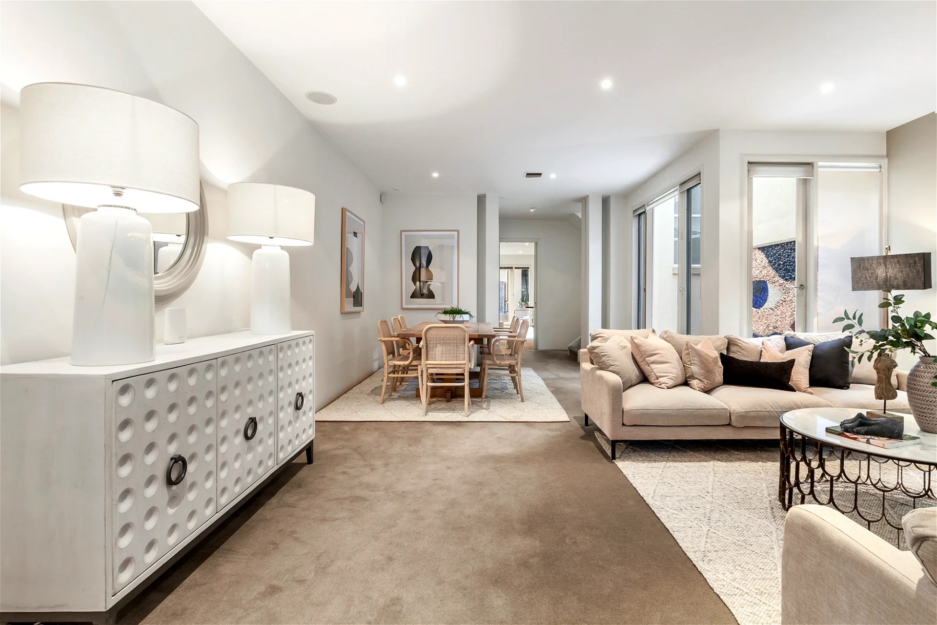Rent $2500 per/week fully furnished available for 3, 6, 9 months starting November 23, 2023 and onwards