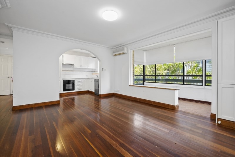 LEASED – Three Bedder plus 6