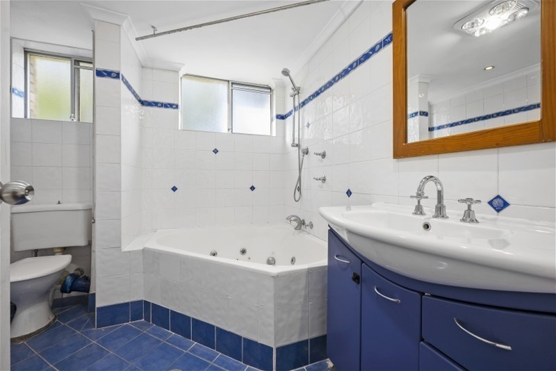 LEASED – Three Bedder plus 5