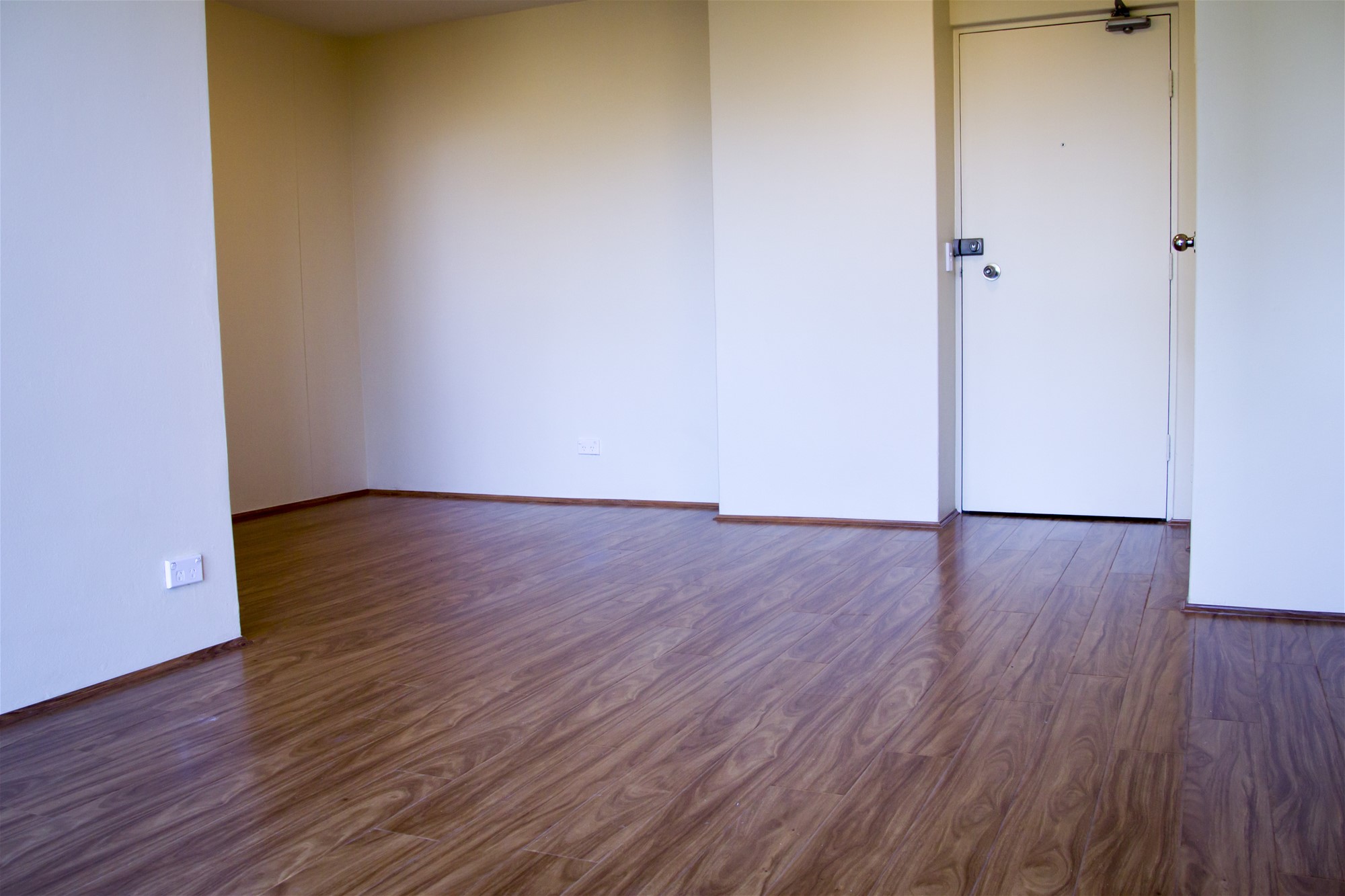 SHORT RENTAL AVAILABLE FOR 8-11 2