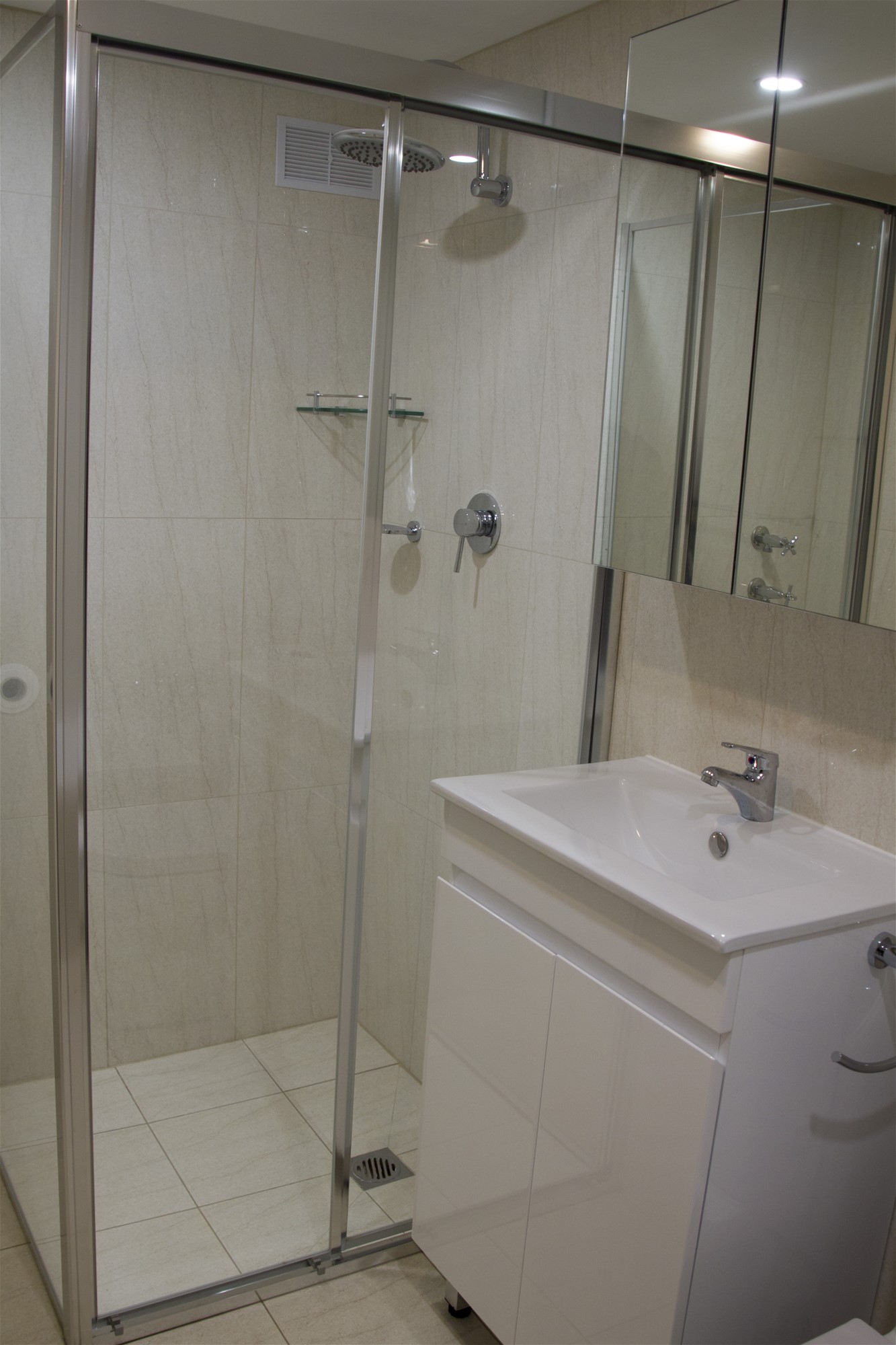 SHORT RENTAL AVAILABLE FOR 8-11 6