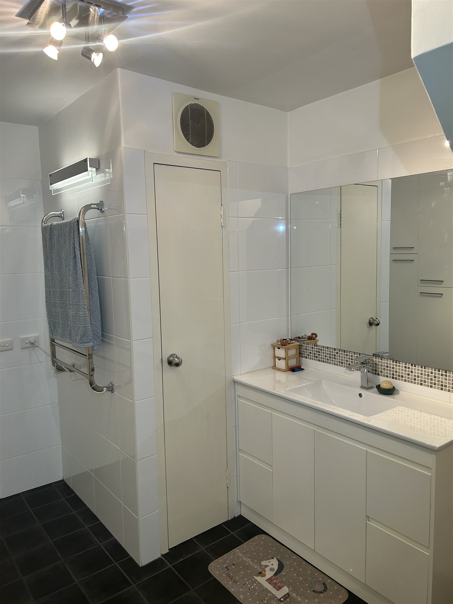 Como Unit 3×1 with Courtyard 10