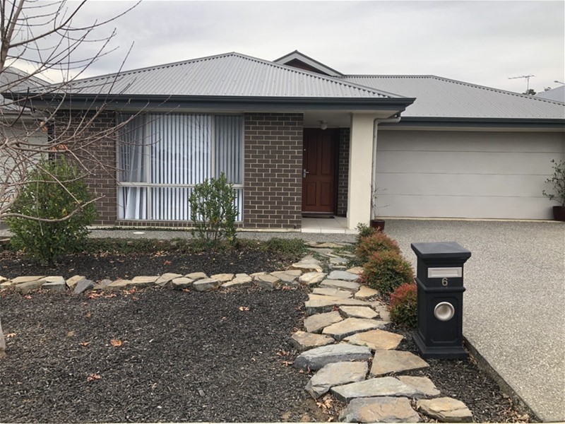 Ideal Park frontage location, overlooking 2