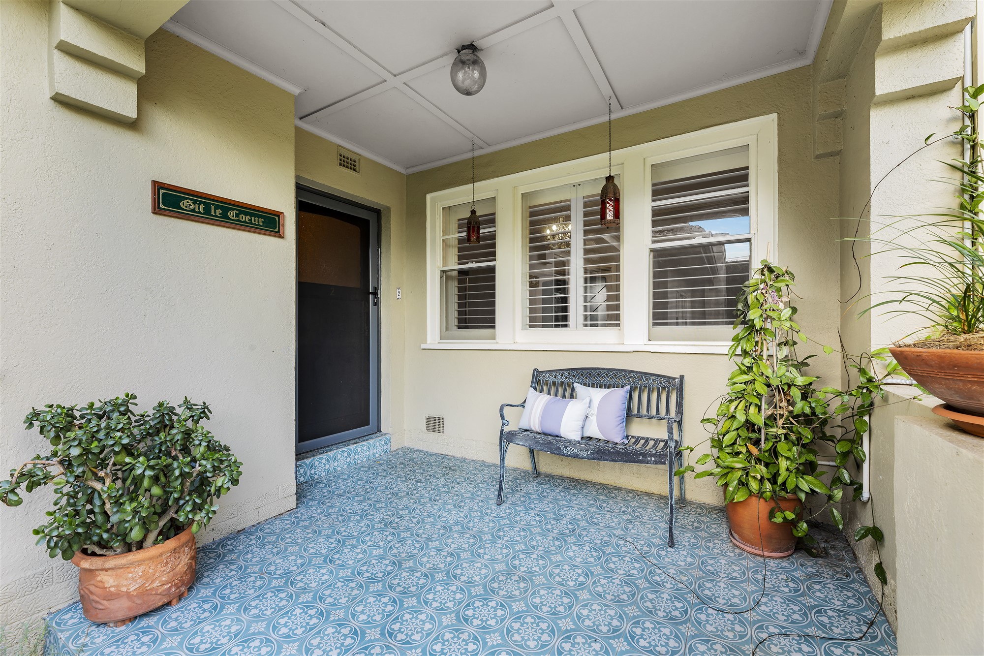 Showpiece Parisien-style Renovation, Whisper Quiet Setting