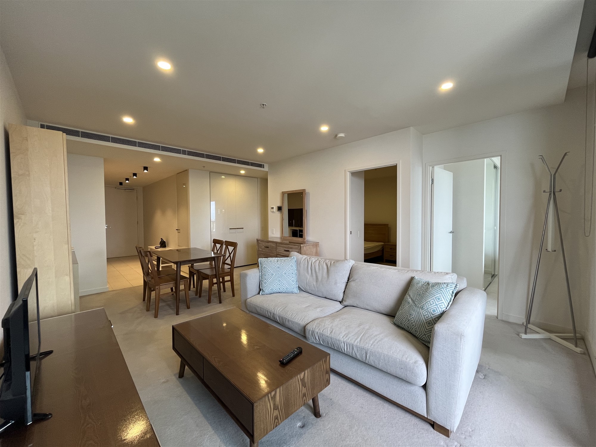 Fully Furnished 2 Bedroom Apartment 2
