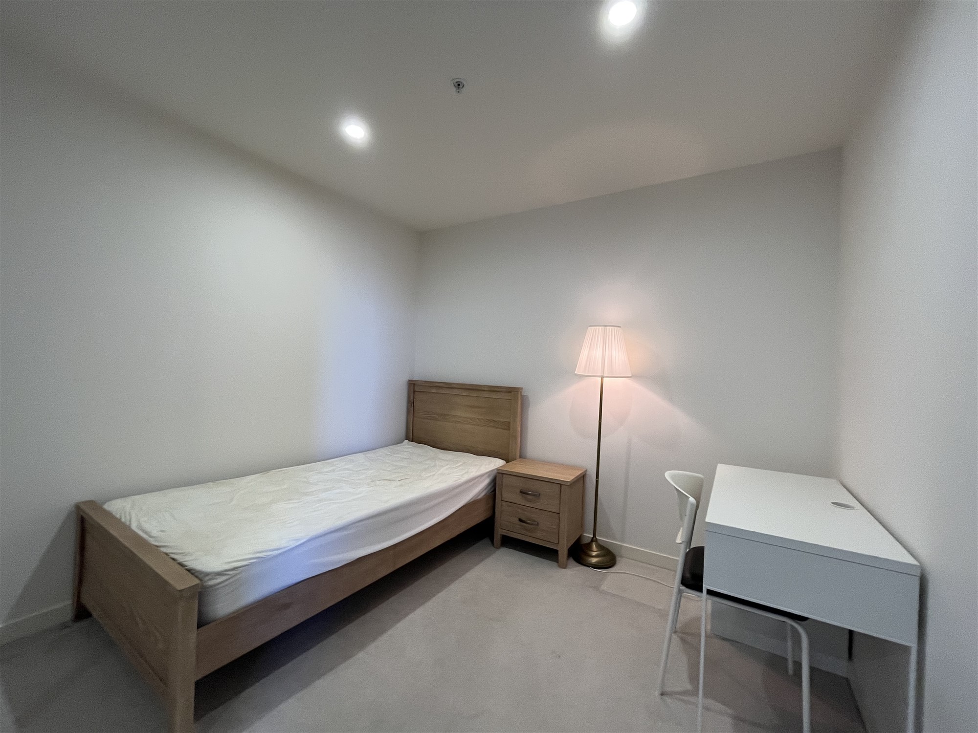 Fully Furnished 2 Bedroom Apartment 6