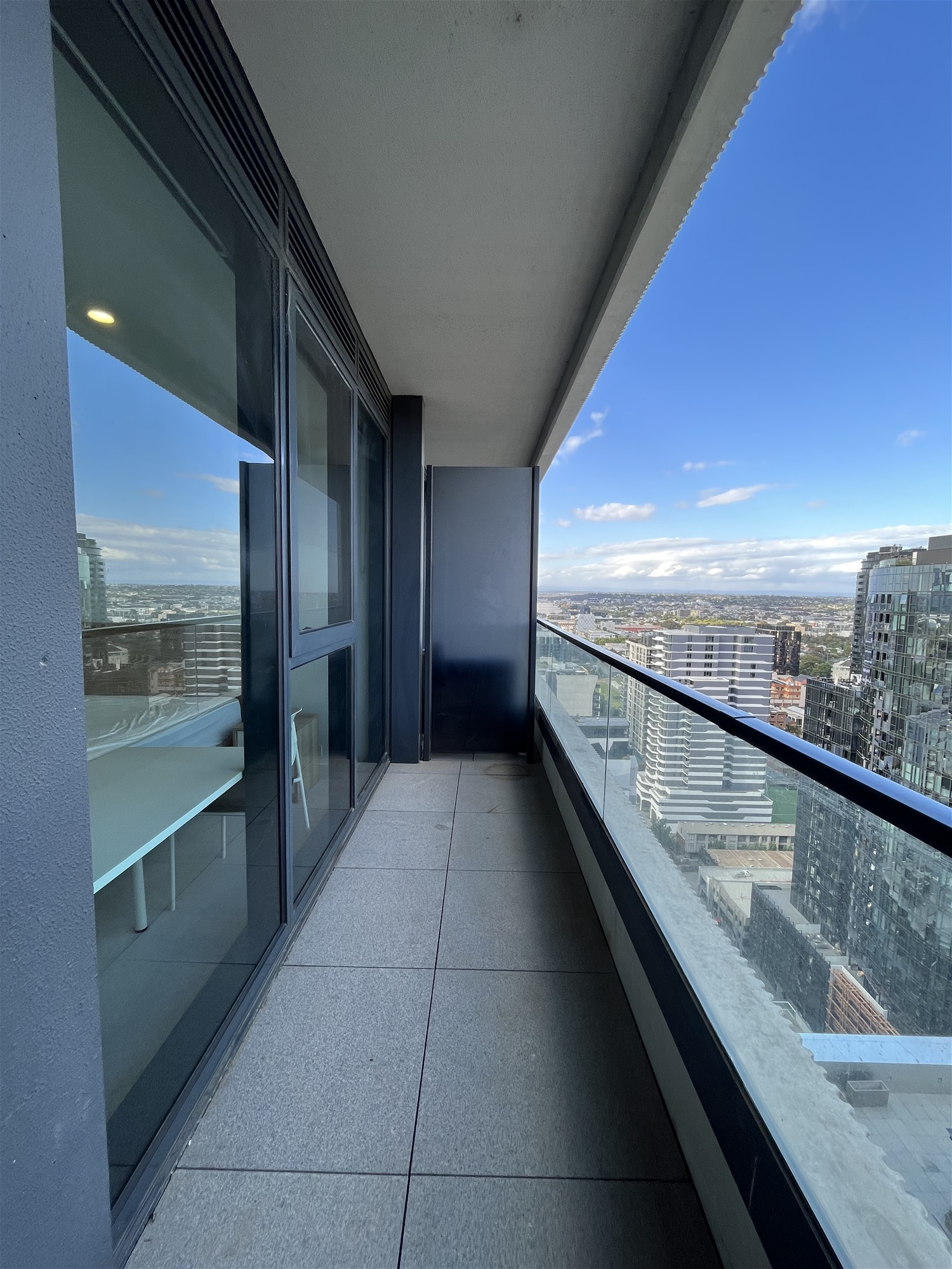 Fully Furnished 2 Bedroom Apartment 8