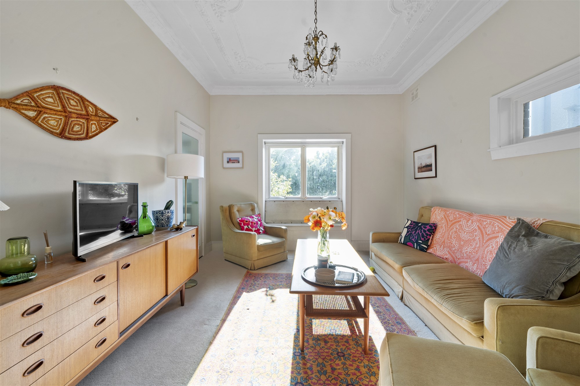 3 Bedroom Home In Beachside Location with Parking