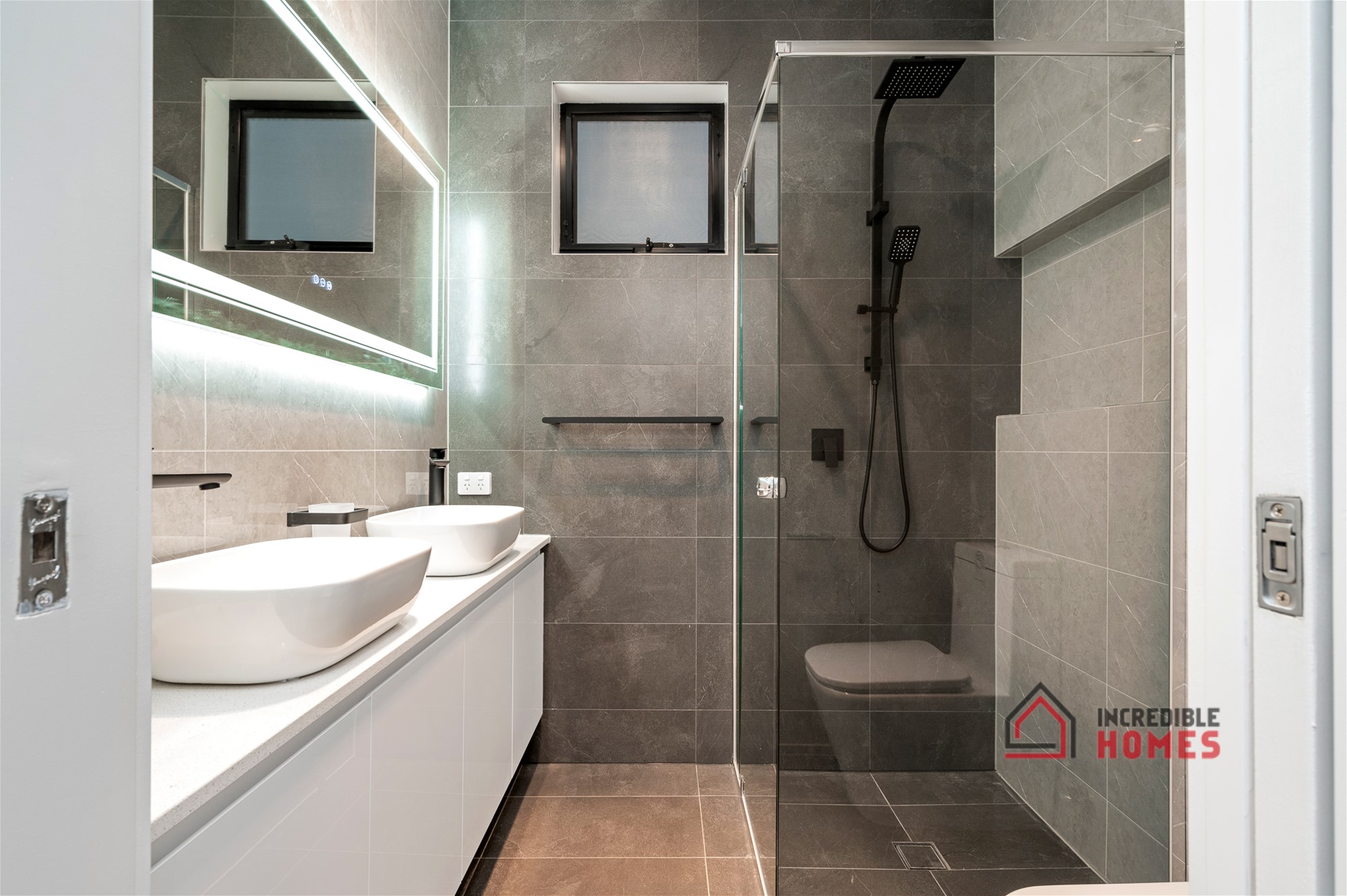 Brand new luxurious townhouse 17
