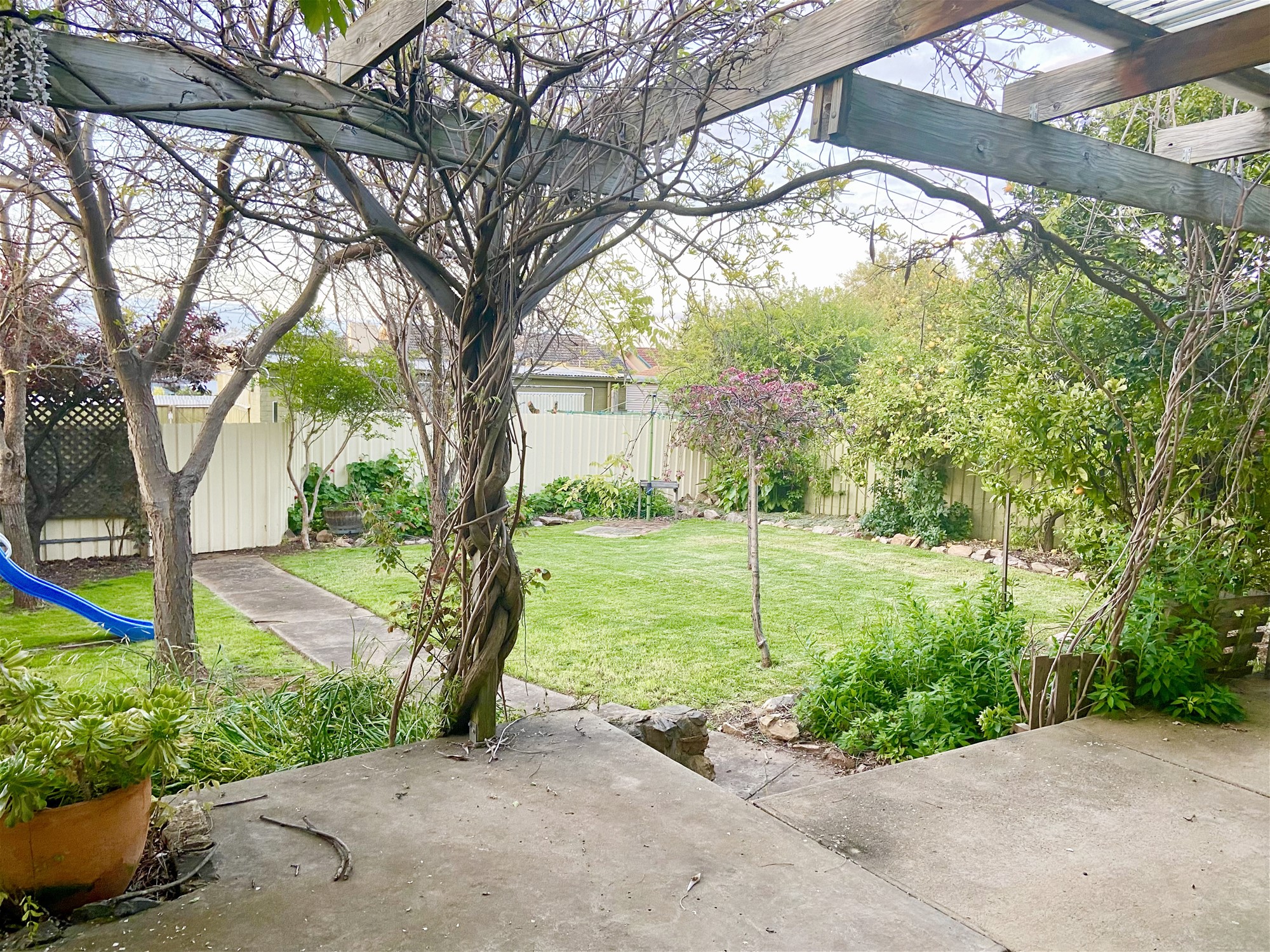 Spacious renovated home in Seacliff 18