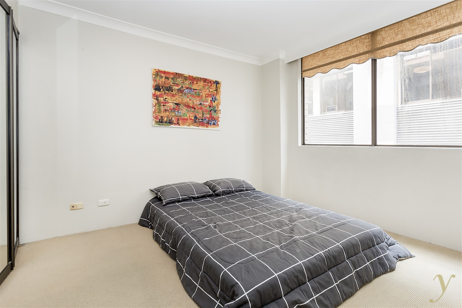 SPACIOUS, BRIGHT, 1 BED IN 5