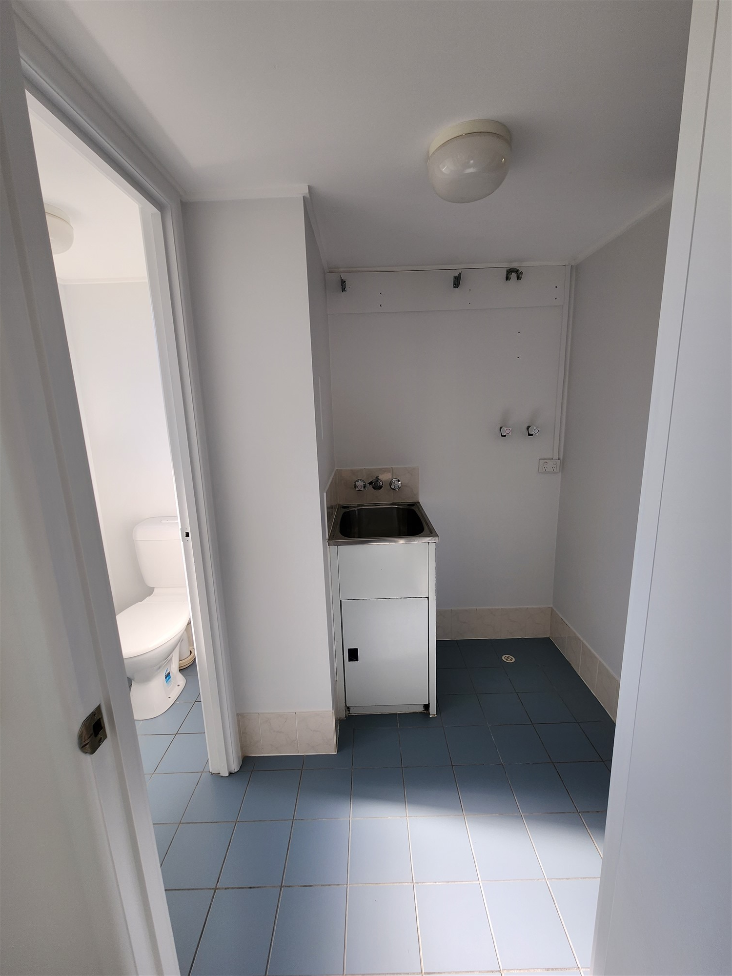 TIdy 2 Bed unit in 14