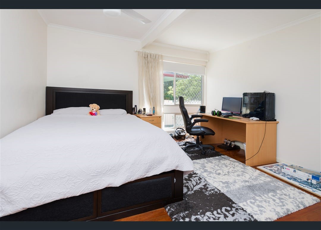 Beautiful Home on Double Block 16