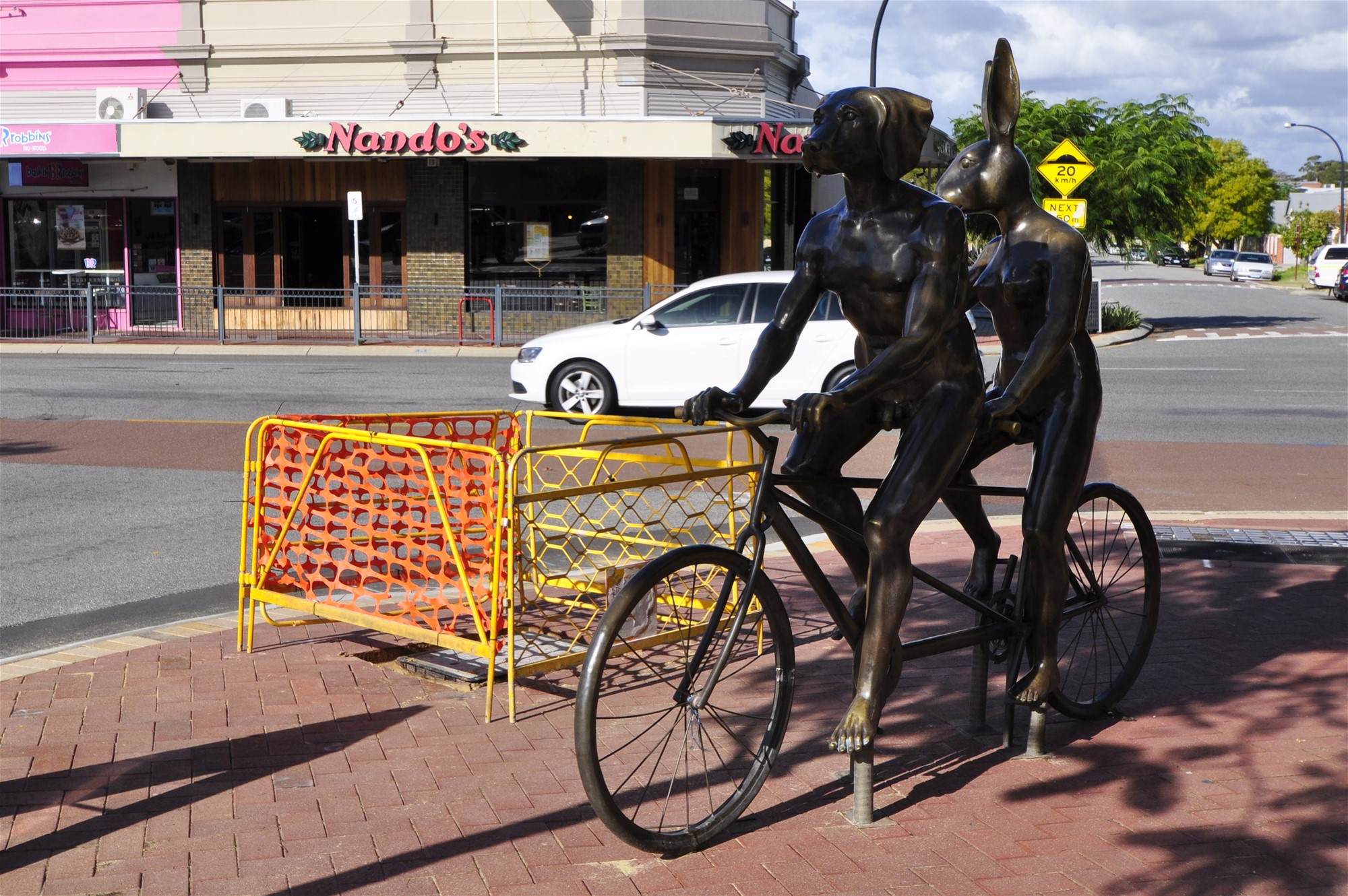 Mt LAWLEY   	2 14