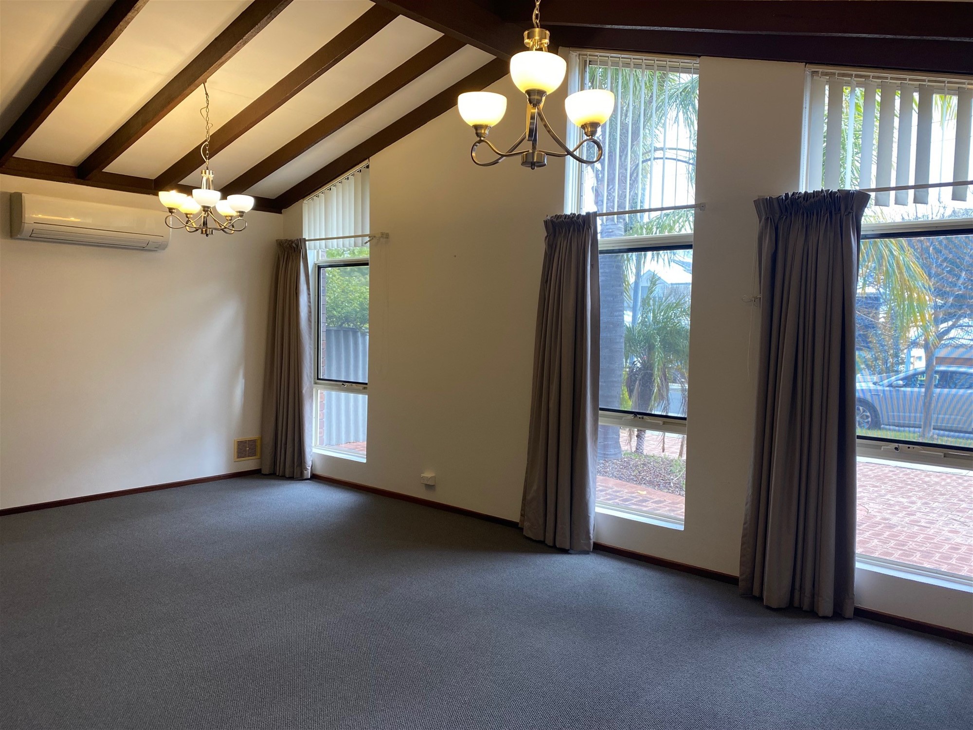 Clean and secure 3 bedroom 2