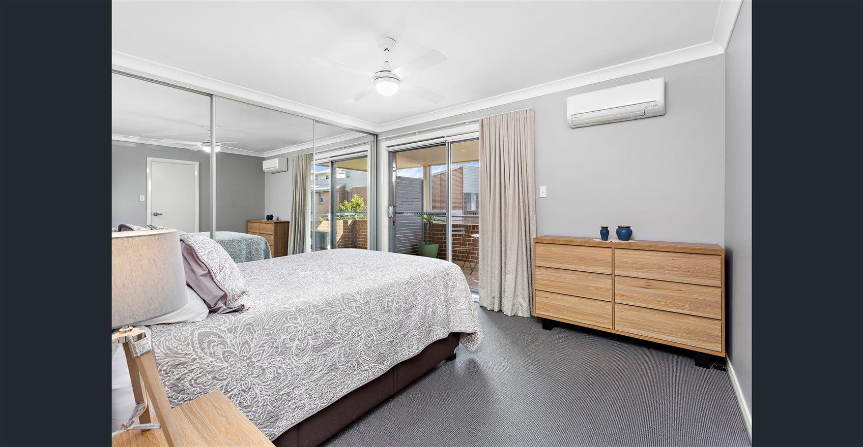 Brilliant Centre Located House Near 8