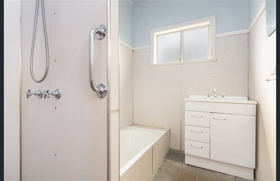 Three Bedroom House with large 2