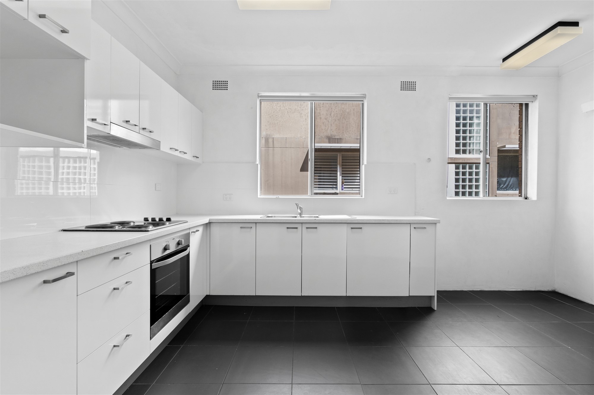 3x bedroom spacious & convenient 2