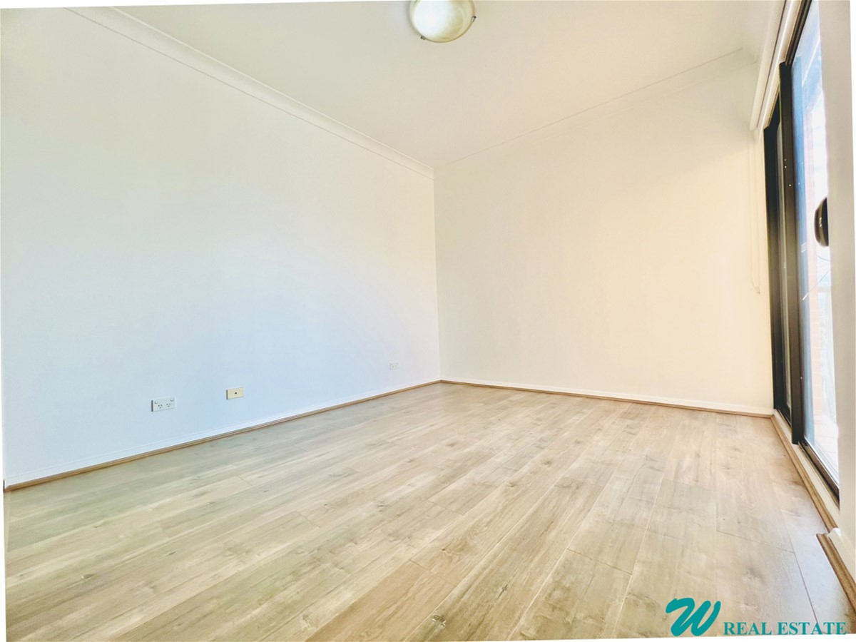Top Floor Executive Apartment with 6