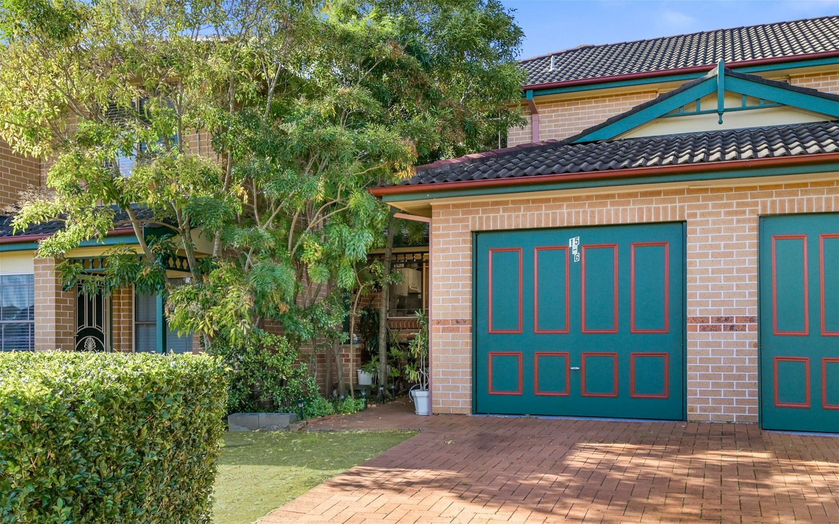 Lovely family home situated in the heart of Englorie Park!