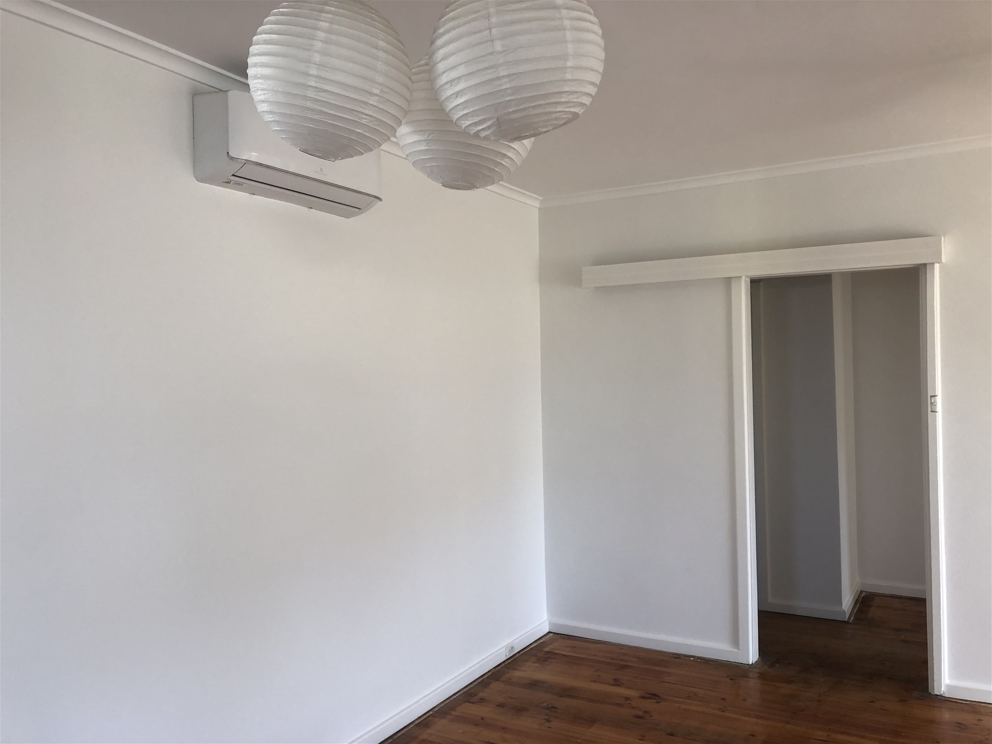 Beachfront location with Sea Views 6