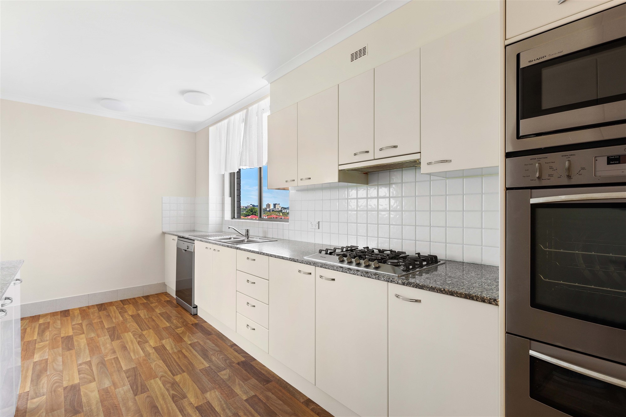 RESORT STYLE LUXURY  APARTMENT WITH 3