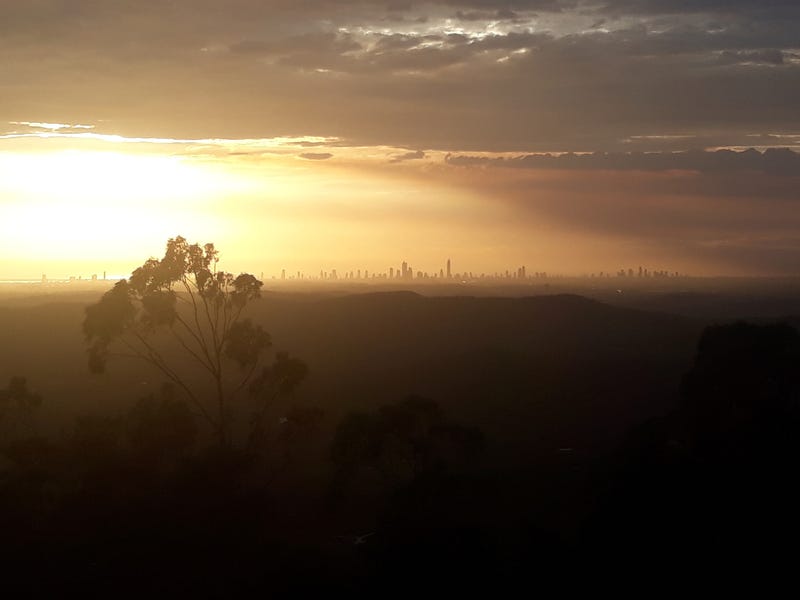 ISLAND IN THE SKY – Gold Coast Views & Koala Haven