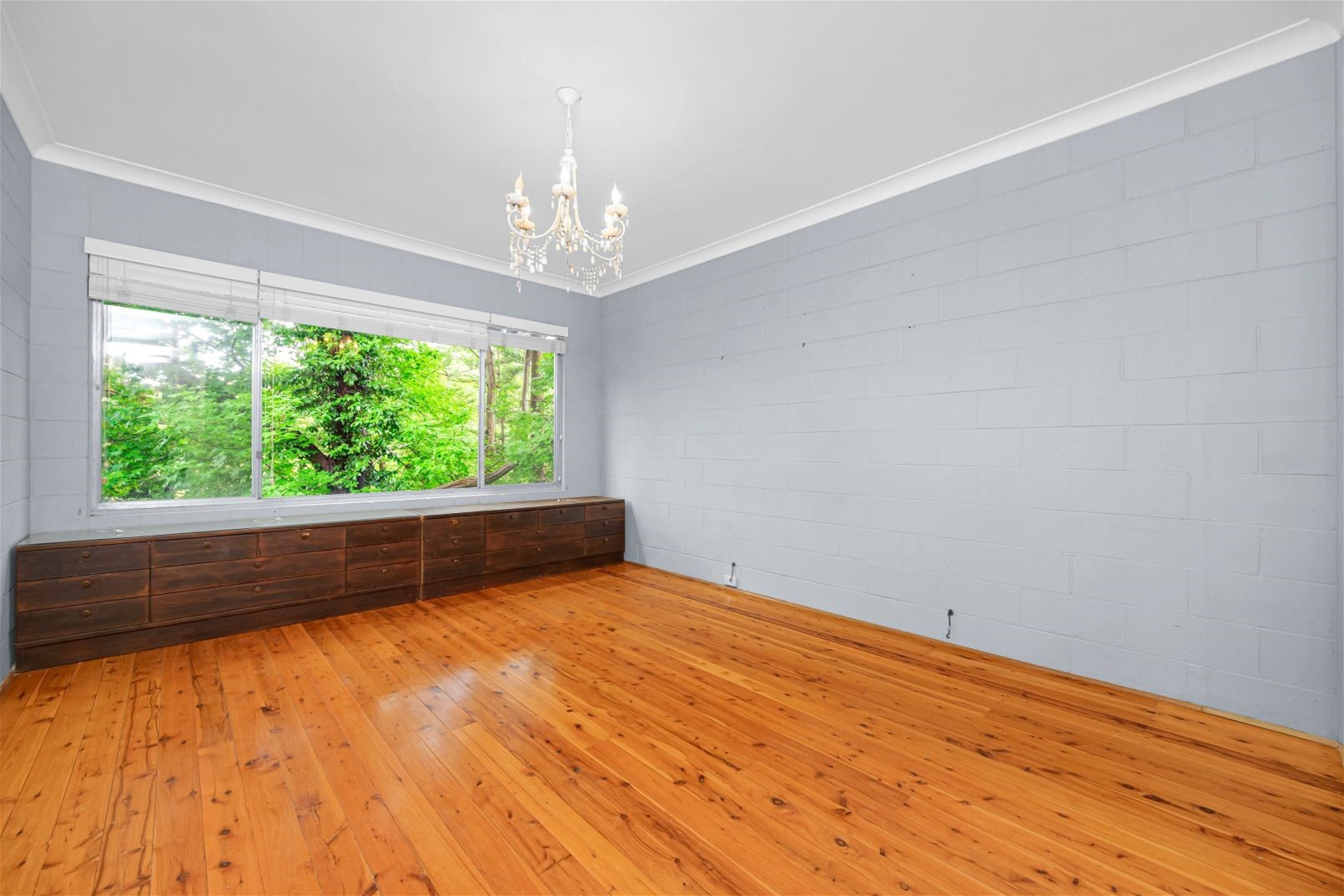 DEPOSIT TAKEN Spacious and Private 6