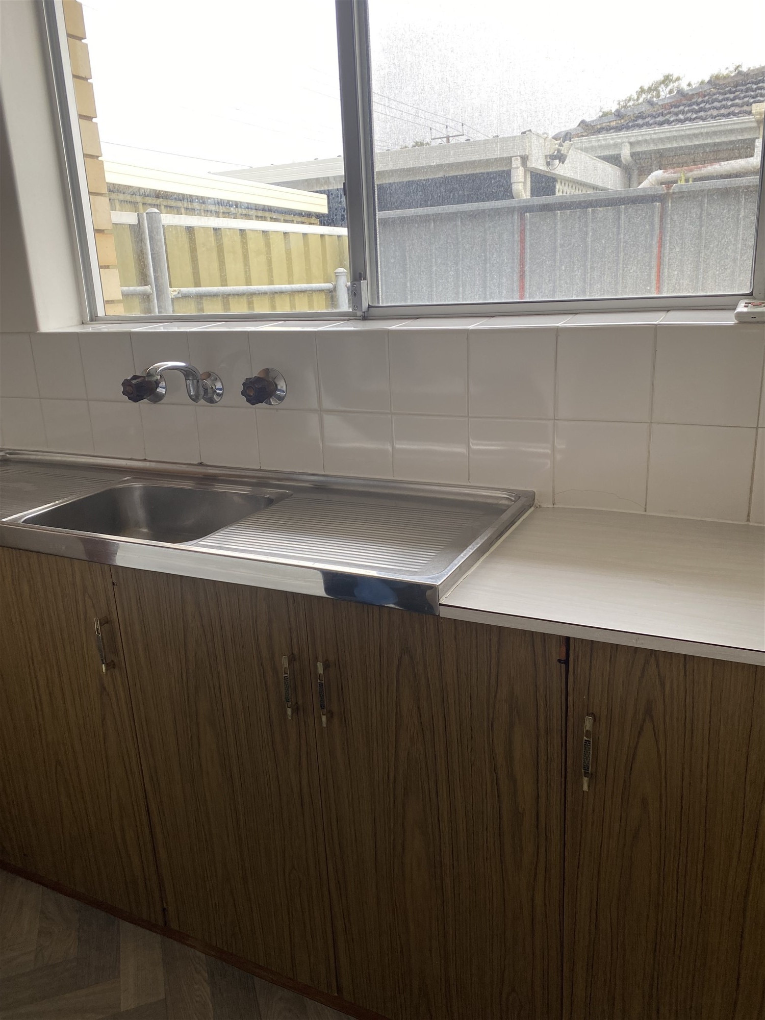 Unit to Rent 9
