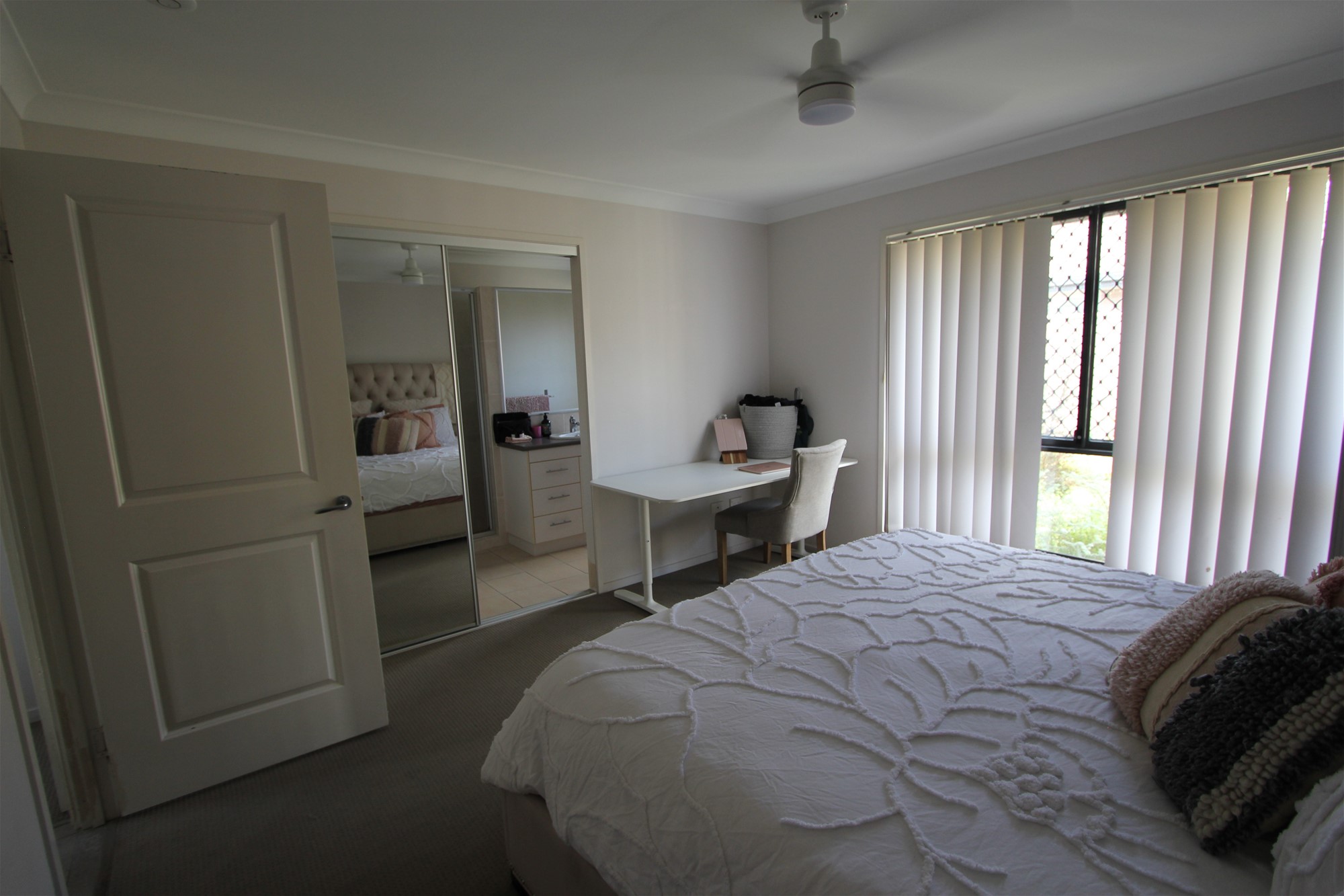 Spacious, low maintenance family home 10