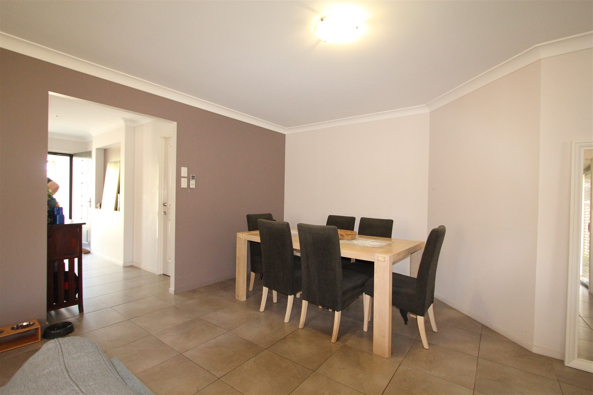 Spacious, low maintenance family home 8