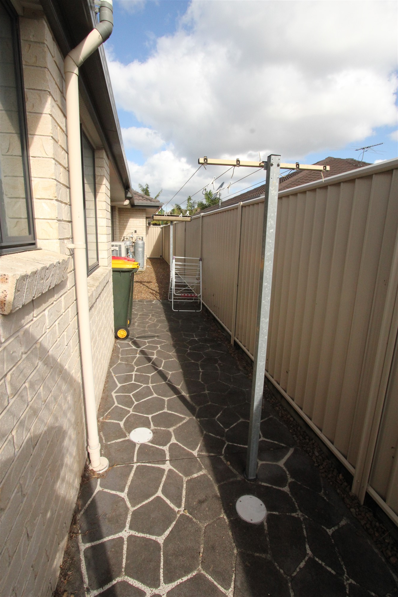 Spacious, low maintenance family home 23