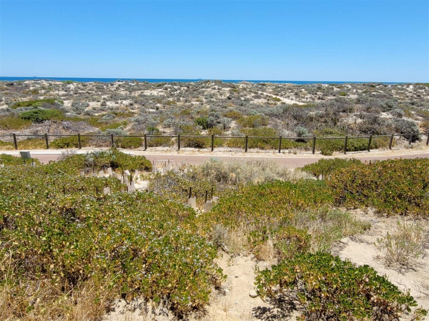 ABSOLUTE BEACH FRONT PRIVATE ACCESSWAY 10