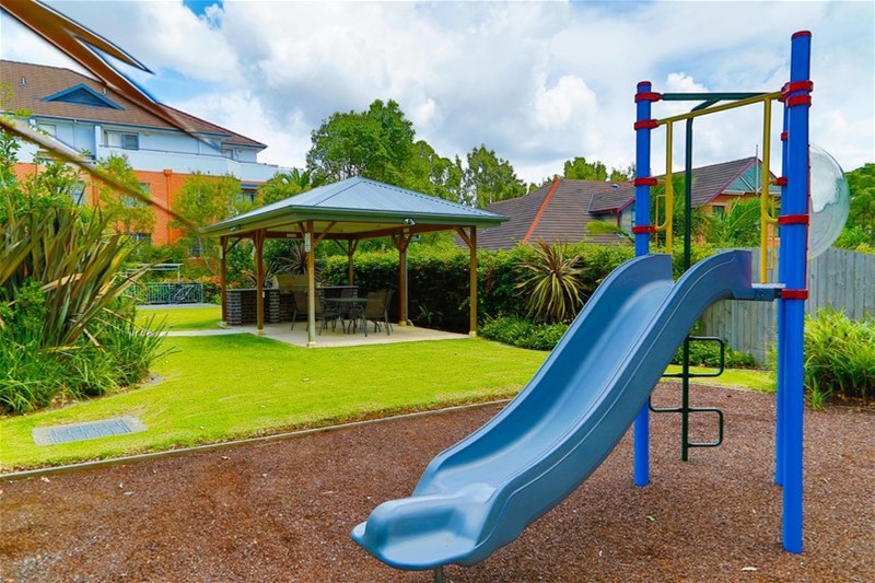 Incredibly convenient urban oasis 9