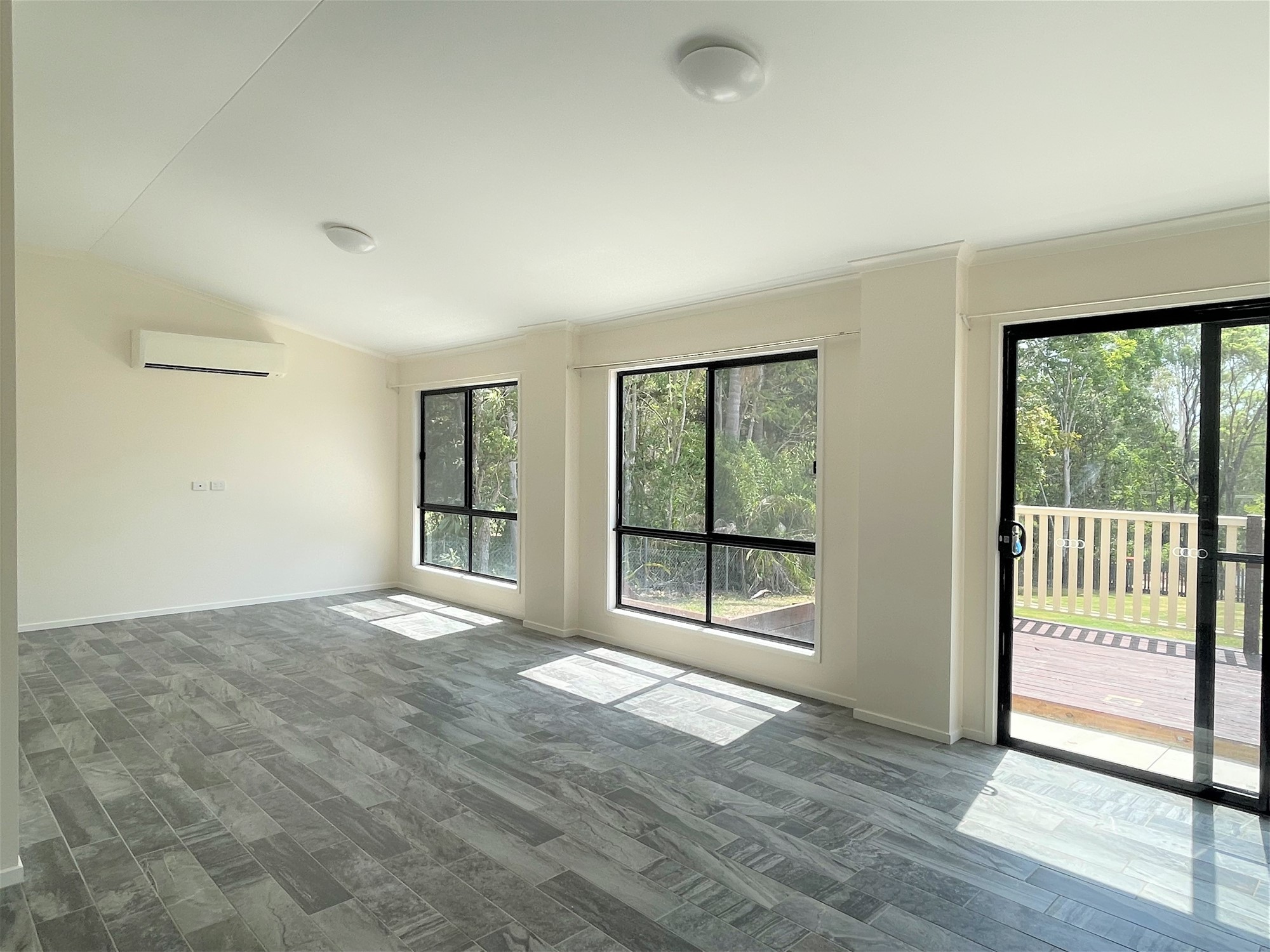 Large family home with option 31