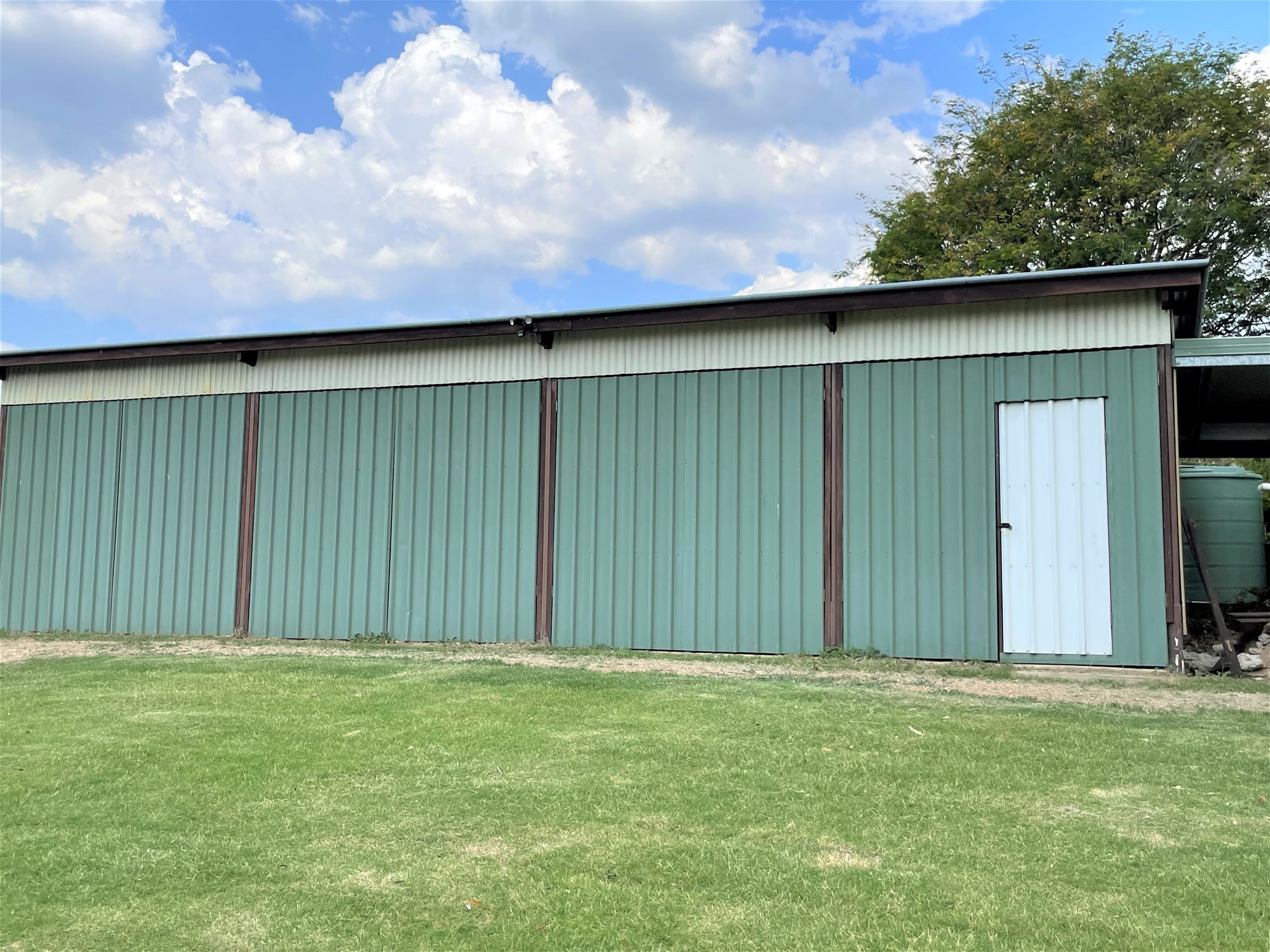Large family home with option 25