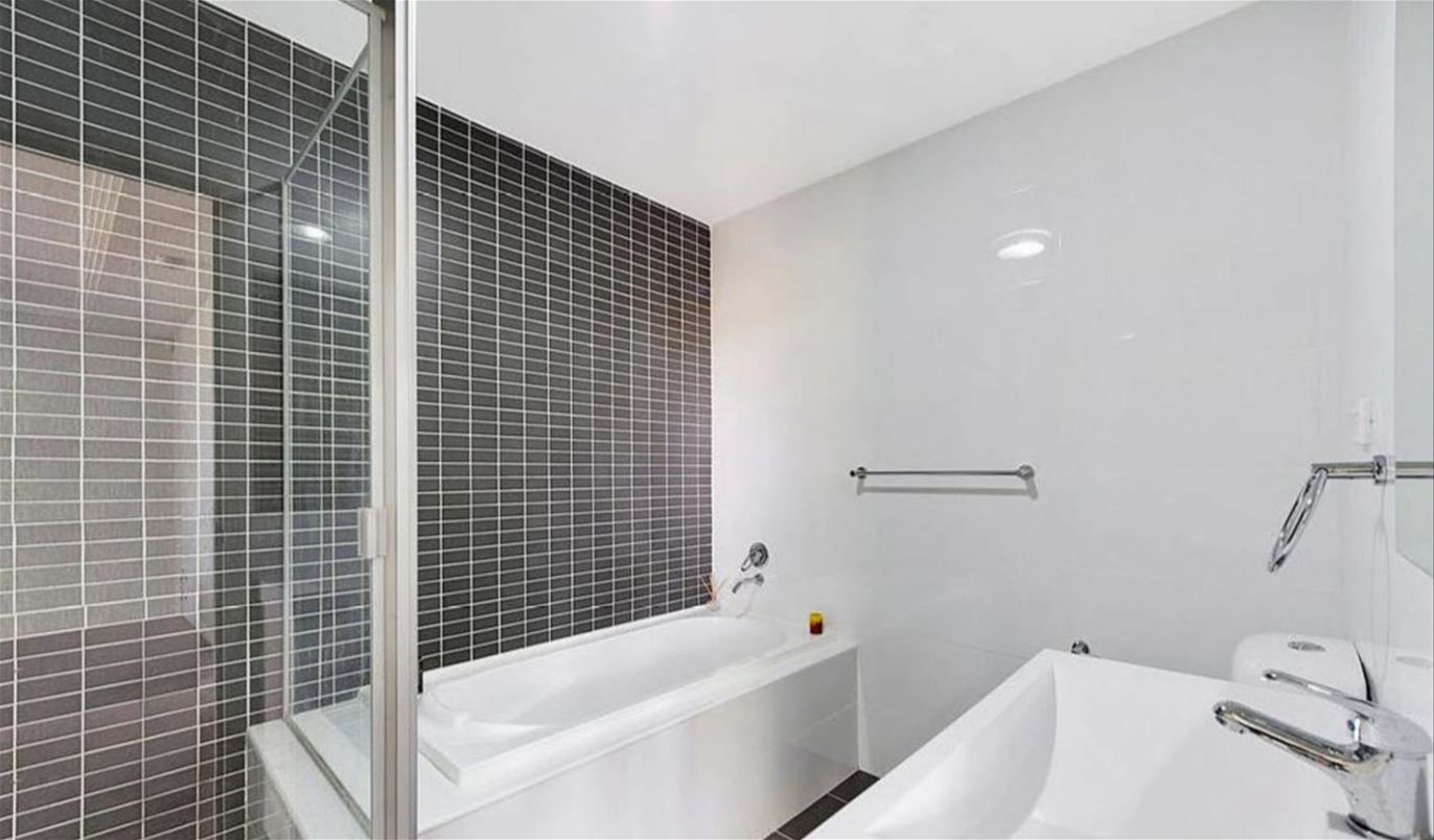 PROPERTY LEASED! 5