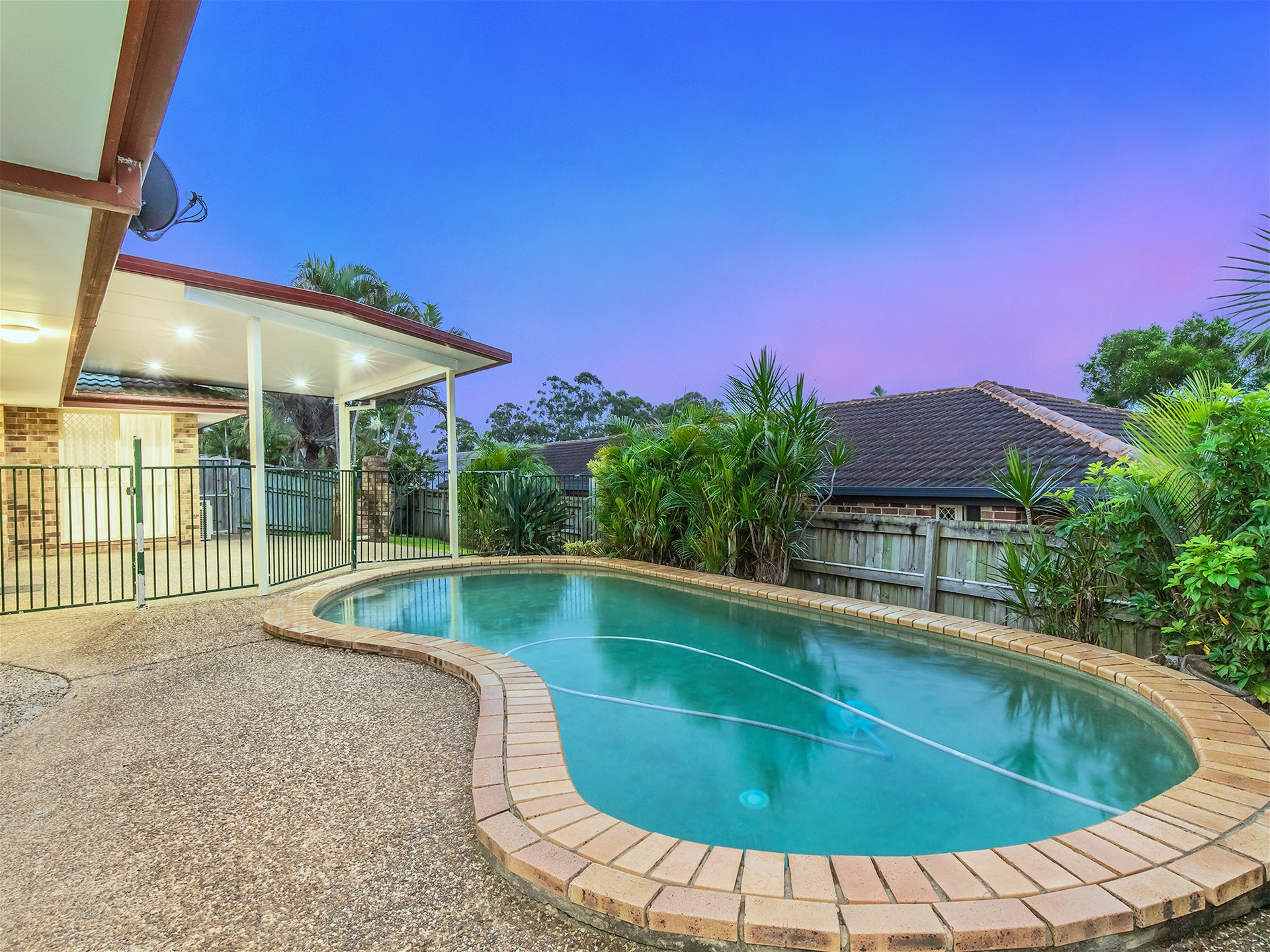 POOL, AIRCON, CLOSE TO EVERYTHING 3