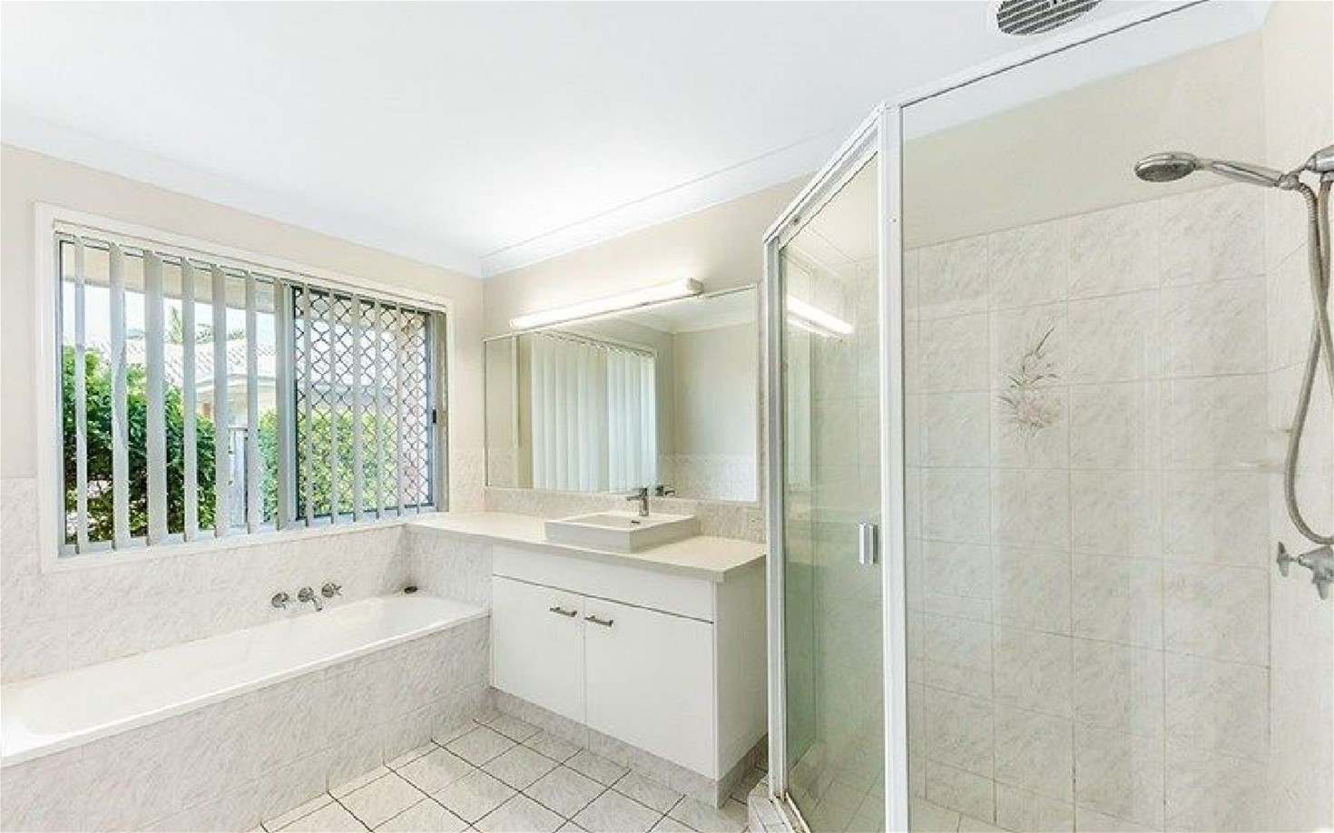 House for rent in Clear 8