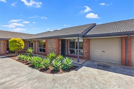 Beautifully presented, low maintenance, close to the beach!