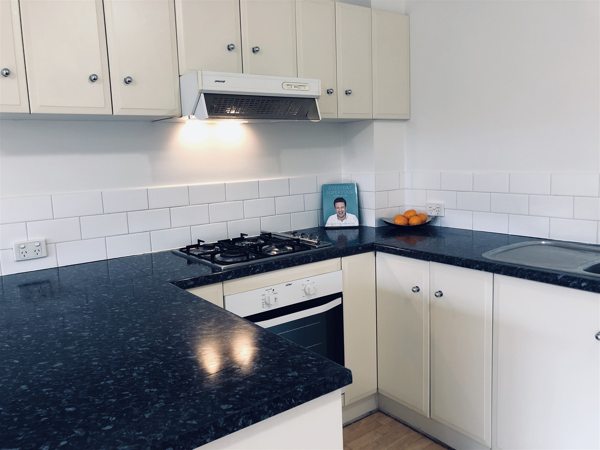 Top level 2 bedroom apartment 3