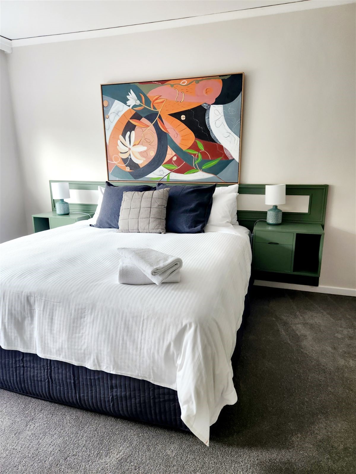 Newly renovated 4 bedroom home- 7
