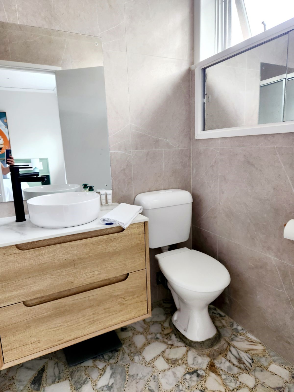 Newly renovated 4 bedroom home- 8